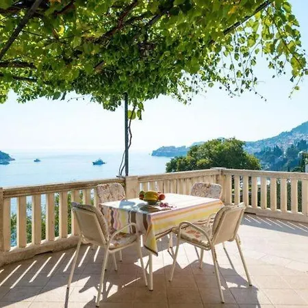Apartment Kirigin - Two Bedroom With Terrace And Sea View Toni