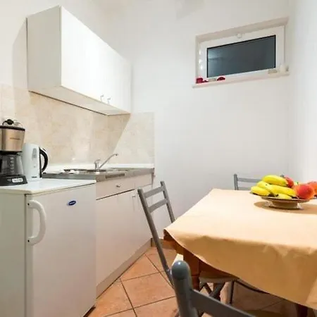 Apartment Kirigin - Two Bedroom With Terrace And Sea View Toni *